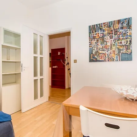 Apartment Mm Dante Colorful Turin