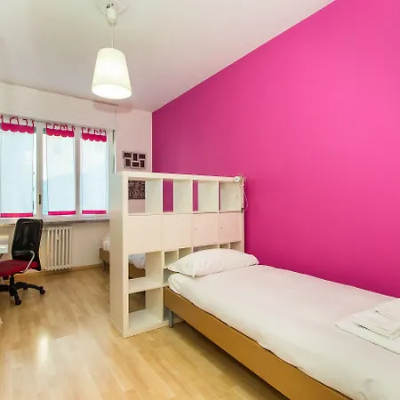 Mm Dante Colorful Apartment